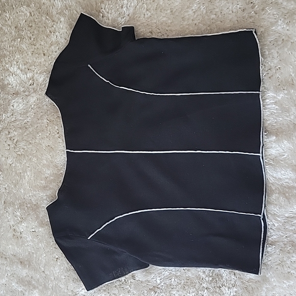 KD Spring Top - Picture 2 of 4